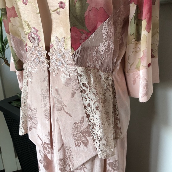 Studio VK Romantic Pink Floral Jacket & Skirt Set - Picture 3 of 15